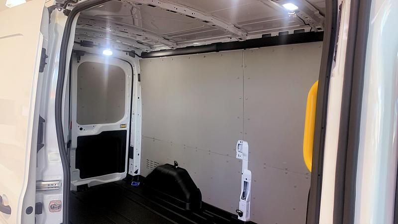 Ny Ford Transit 2025 Vit Pickup