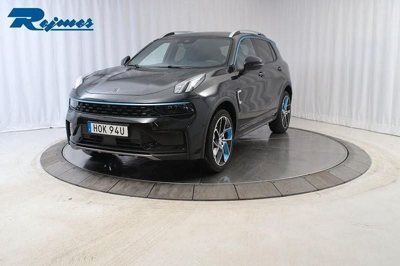 Svart (svart metallic) Begagnad 2023 Lynk & Co 01 SUV | 299 000 kr (Marknadspris) - Bild 1/4