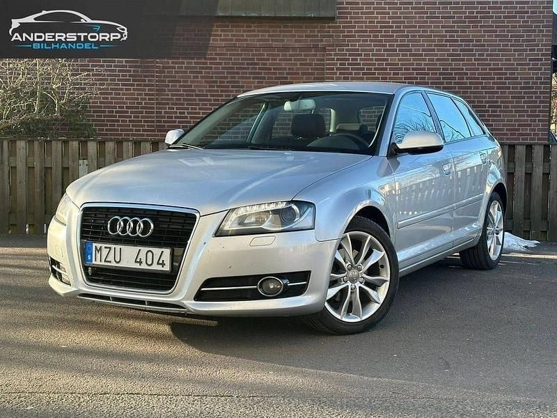 Silver Begagnad 2012 Audi A3 Comfort | 69 900 kr (Marknadspris) - Bild 1/4