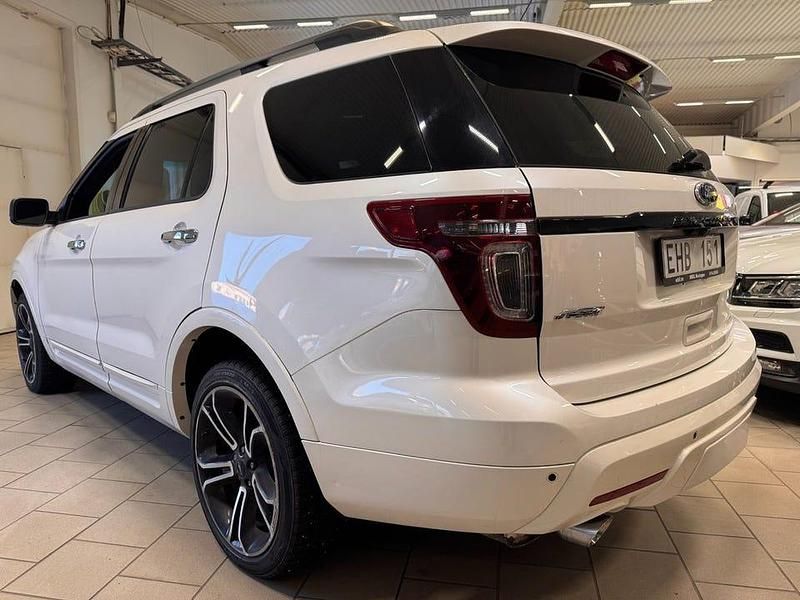 Begagnad Ford Explorer Sport 370 HK (272 kW) 2013 Vit SUV
