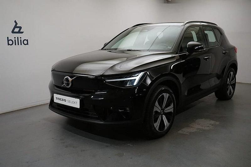 Svart Begagnad 2022 Volvo XC40 Ultimate SUV | 419 900 kr - Bild 1/3