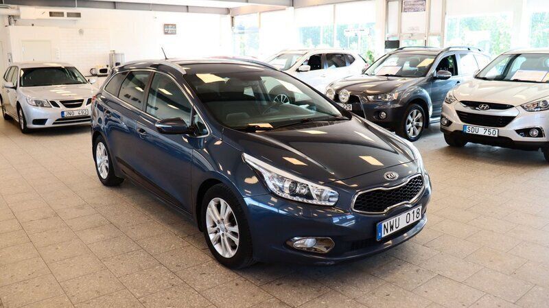 Blå Begagnad 2013 Kia Ceed Sportswagon 2 Kombi | 64 900 kr (Bra pris) - Bild 1/4