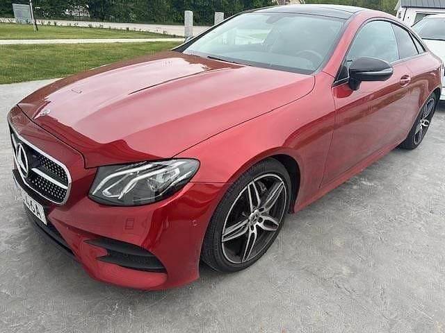 Begagnad 2019 Mercedes E220 AMG line Sportkupé | 359 000 kr (Marknadspris) - Bild 1/4