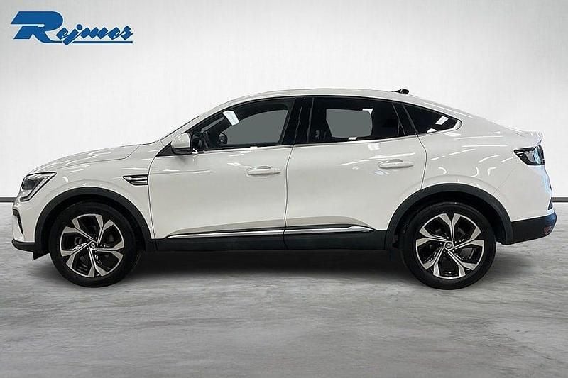 Begagnad Renault Arkana Techno 94 HK (69 kW) 2023 Vit glacier qxb SUV