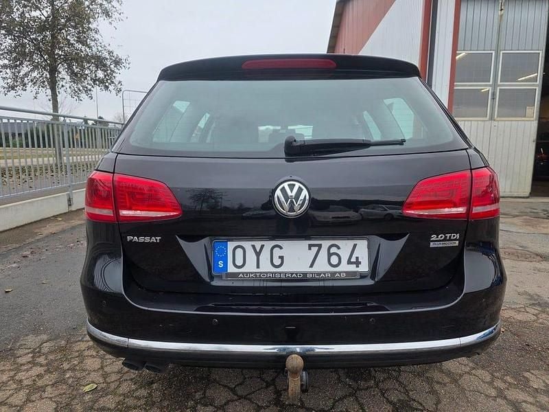 Begagnad VW Passat 140 HK (102 kW) 2012 Svart Kombi