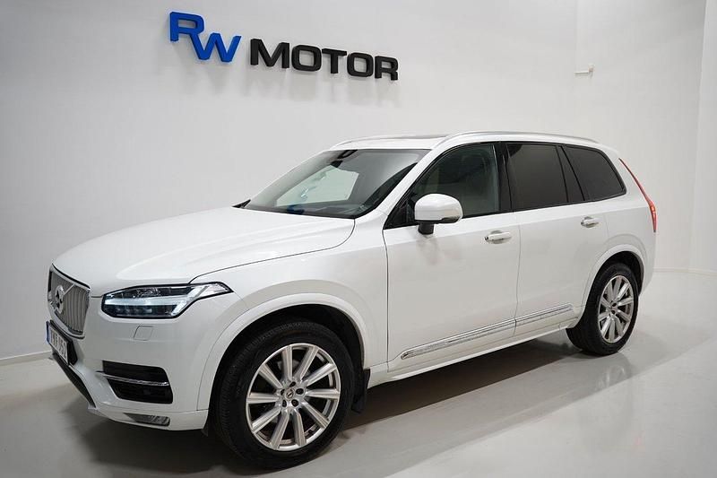 Vit Begagnad 2017 Volvo XC90 Inscription SUV | 339 800 kr (Bra pris) - Bild 1/4