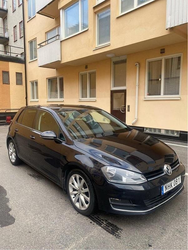 Svart Begagnad 2014 VW Golf VII GT Halvkombi | 145 000 kr (Dyr) - Bild 1/4