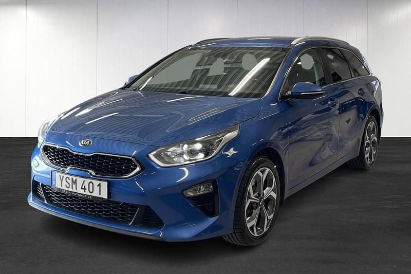 Blå (blue) Begagnad 2018 Kia Ceed Sportswagon Kombi | 149 900 kr (Marknadspris) - Bild 1/4