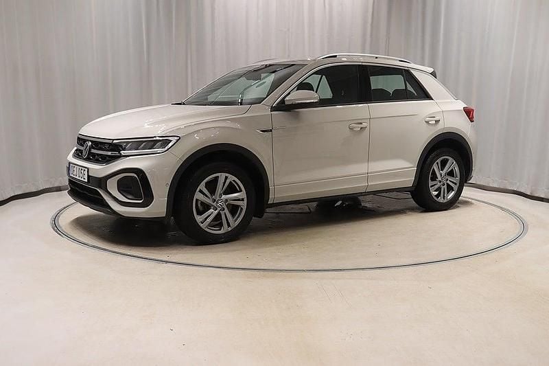 Ascot grey Begagnad 2024 VW T-Roc R-line SUV | 359 900 kr (Marknadspris) - Bild 1/4