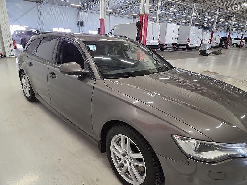 Begagnad Audi A6 218 HK (160 kW) 2015 Grå Kombi