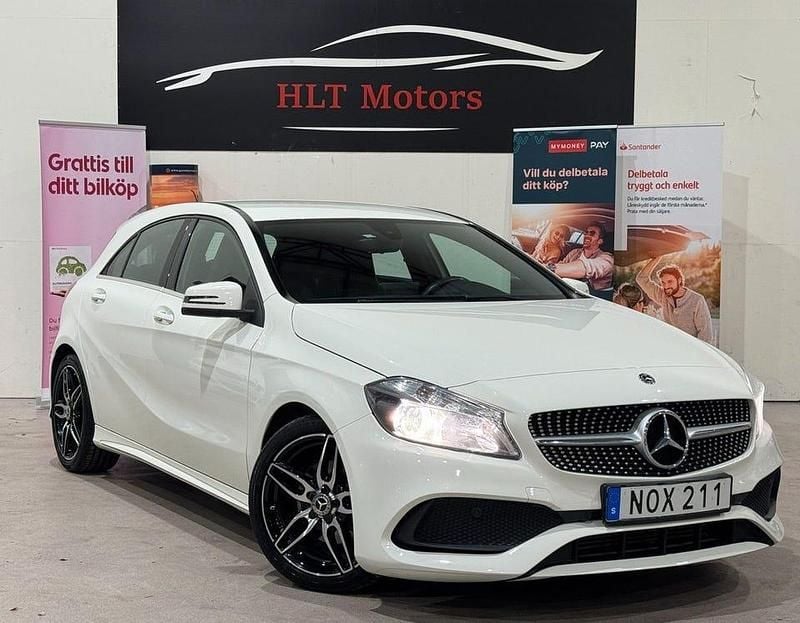 Vit Begagnad 2018 Mercedes A180 Style Halvkombi | 189 900 kr (Marknadspris) - Bild 1/4