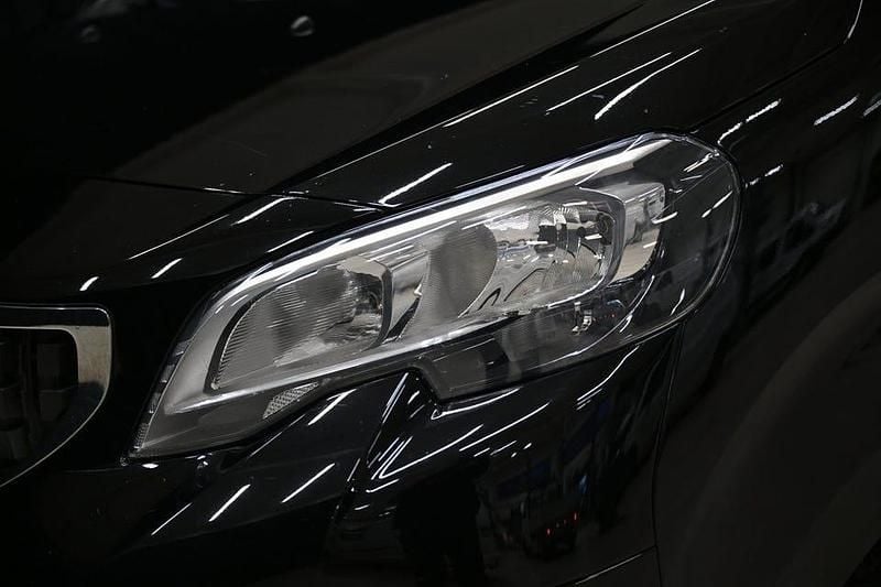 Begagnad Peugeot Expert 177 HK (130 kW) 2020 Svart Van