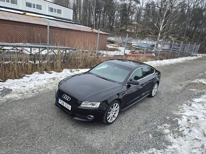 Begagnad 2010 Audi A5 Sportback S-Line Halvkombi | 96 500 kr (Lite dyr) - Bild 1/4