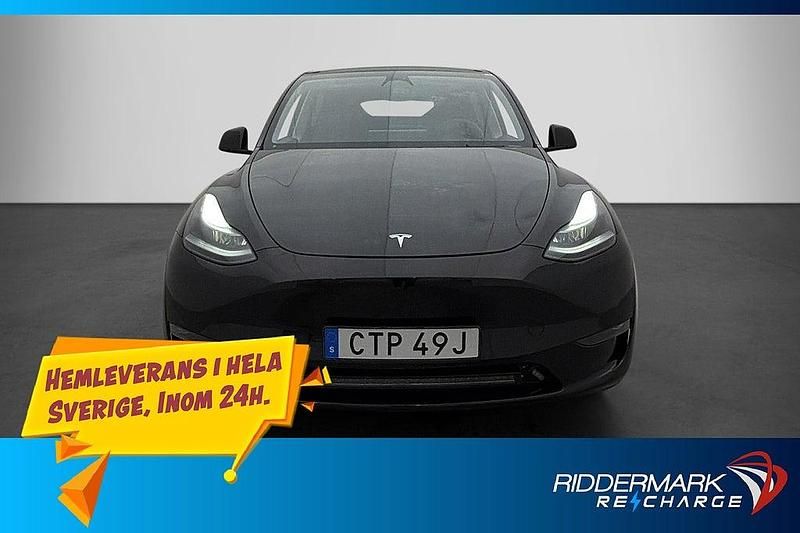 Begagnad Tesla Model Y Long Range AWD 378 kW (514 HK) 2023 Svart SUV