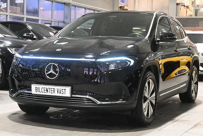 Svart Begagnad 2024 Mercedes EQA250+ Edition SUV | 439 000 kr (Superpris) - Bild 1/4