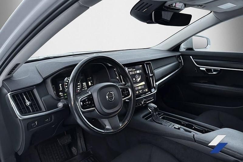 Begagnad Volvo V90 150 HK (110 kW) 2016 Silver Kombi
