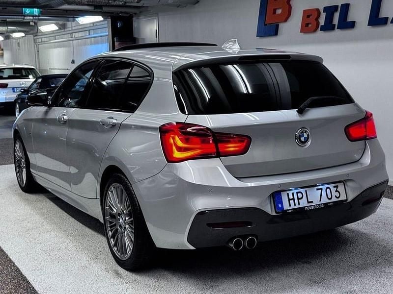 Begagnad BMW 120 M Sport 190 HK (139 kW) 2016 Silver Halvkombi