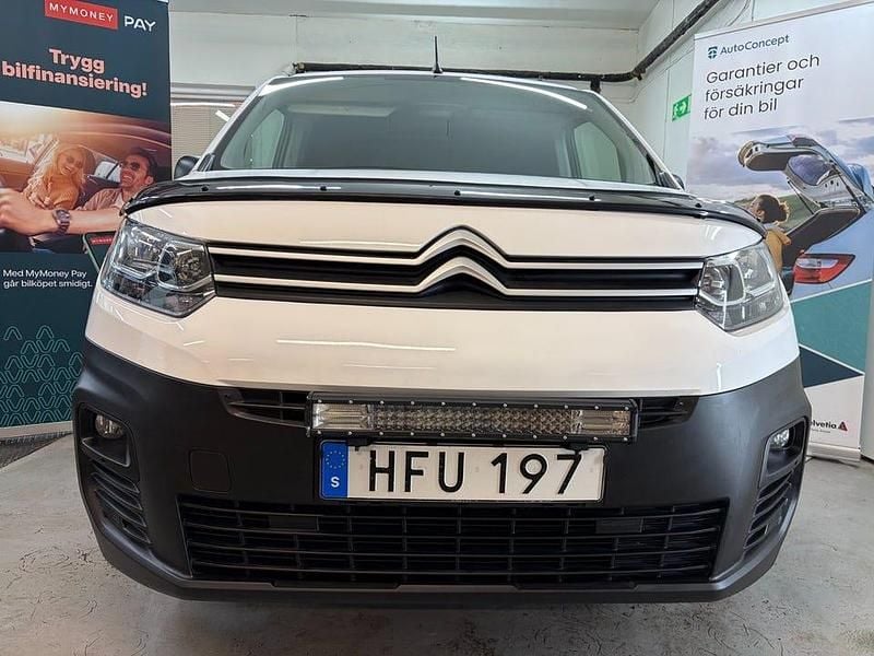 Begagnad Citroën Berlingo 102 HK (75 kW) 2018 Vit Minibuss