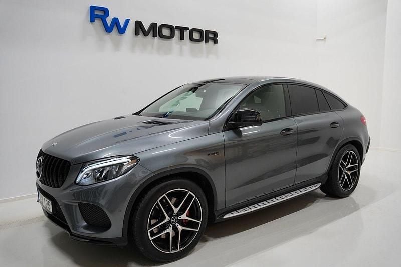 Grå Begagnad 2017 Mercedes GLE43 AMG AMG Sportkupé | 498 900 kr - Bild 1/4