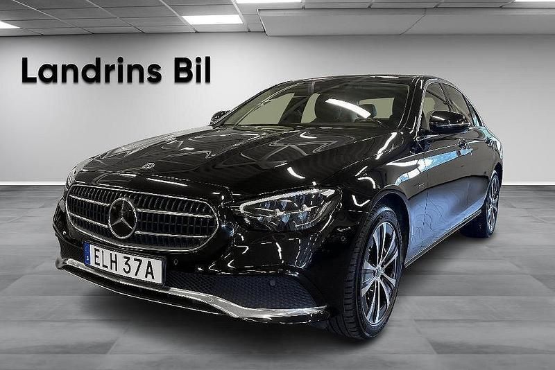 Svart Begagnad 2021 Mercedes E300 Avantgarde Sedan | 369 000 kr (Marknadspris) - Bild 1/4