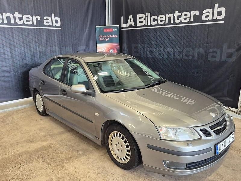 Begagnad Saab 9-3 Vector 150 HK (110 kW) 2004 Grå Sedan
