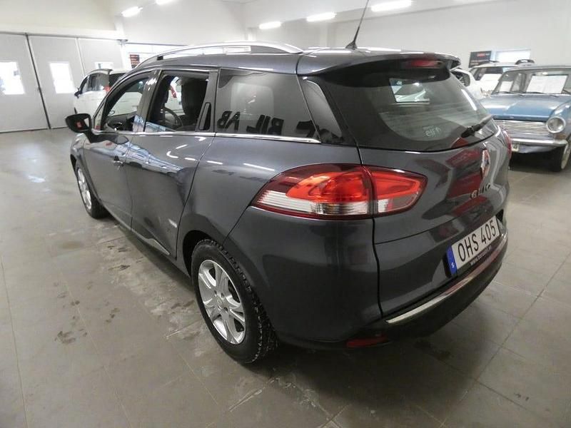 Begagnad Renault Clio IV Intens 90 HK (66 kW) 2017 Grå Kombi