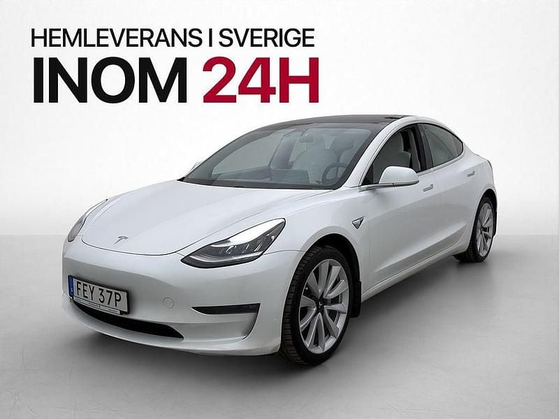 Begagnad Tesla Model 3 Long Range AWD 366 kW (498 HK) 2020 Vit Sedan