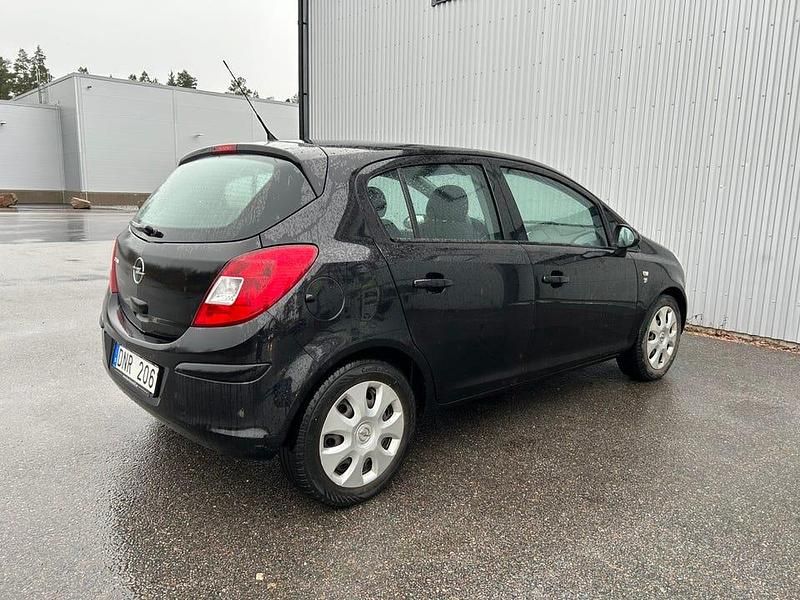 Begagnad 2010 Opel Corsa Halvkombi | 55 000 kr (Marknadspris) - Bild 1/4