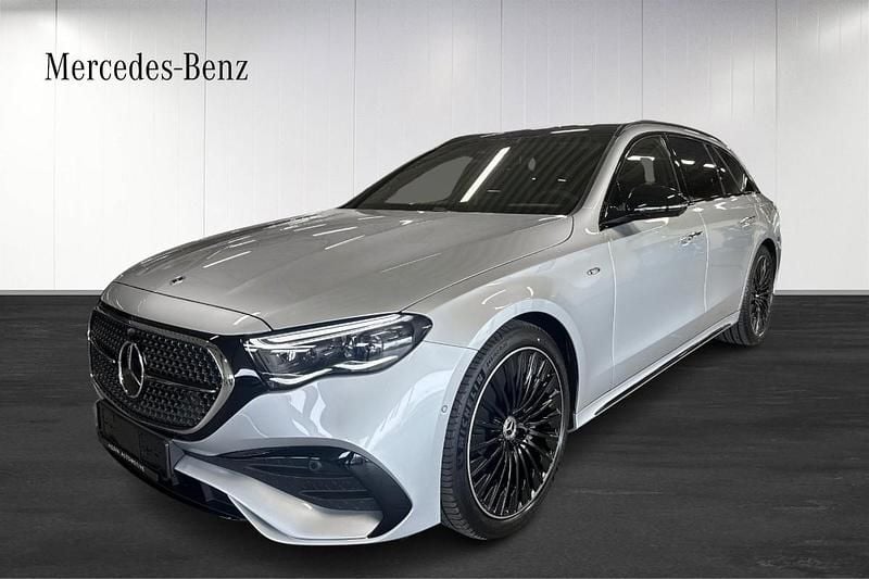 Silver Begagnad 2025 Mercedes E300 AMG Kombi | 789 900 kr (Marknadspris) - Bild 1/4