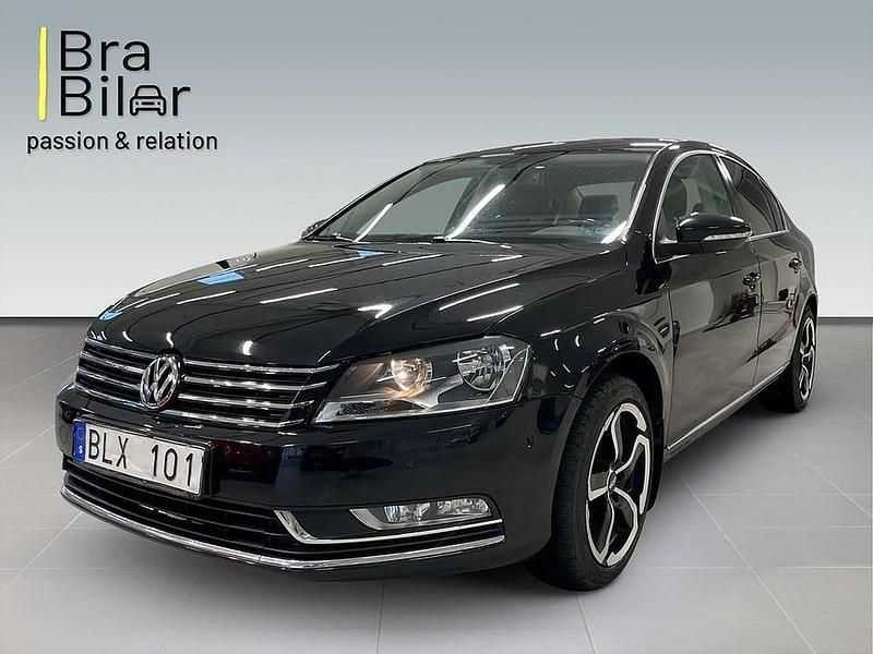 Svart Begagnad 2011 VW Passat Sedan | 59 900 kr (Bra pris) - Bild 1/4