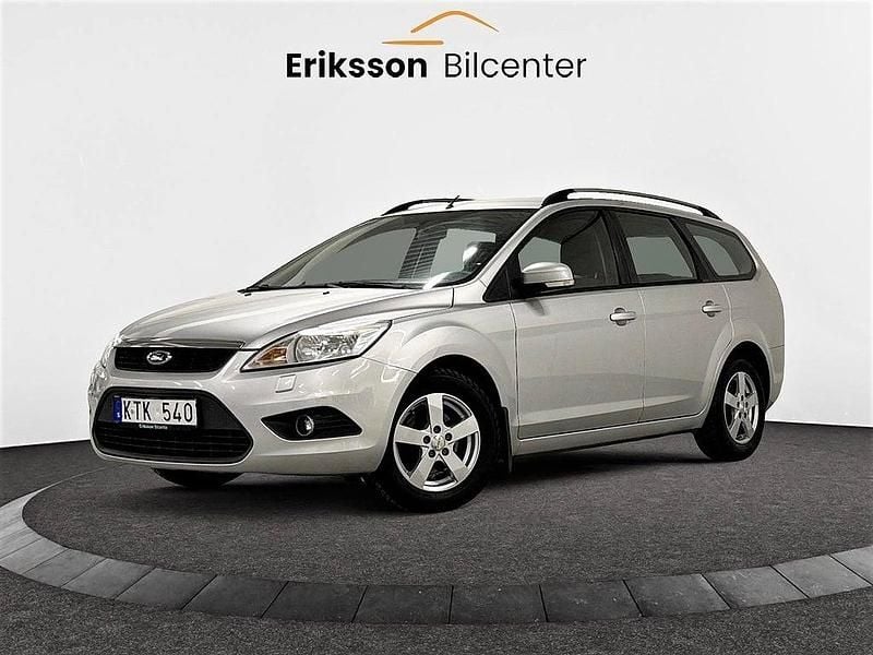 Grå Begagnad 2010 Ford Focus Platinum Kombi | 34 900 kr (Marknadspris) - Bild 1/4