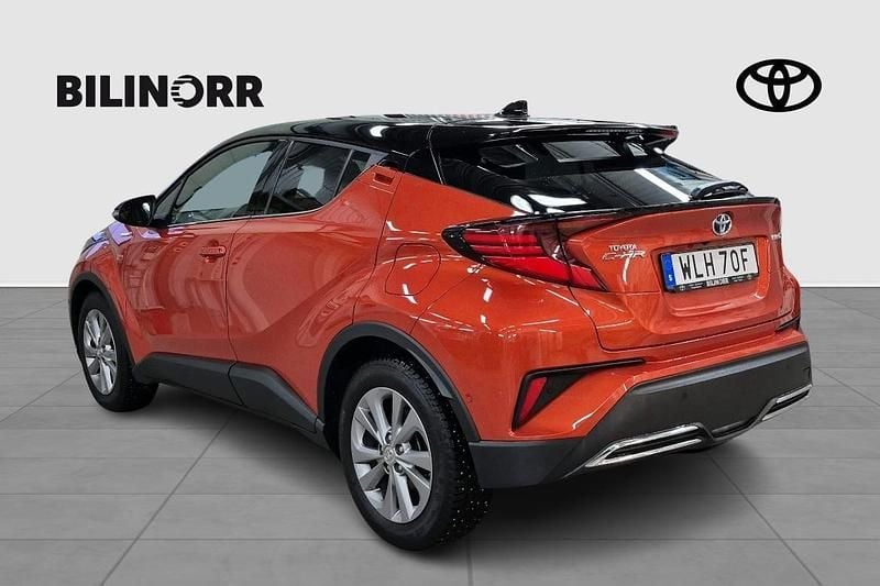 Begagnad Toyota C-HR Edition 184 HK (135 kW) 2019 Orange SUV
