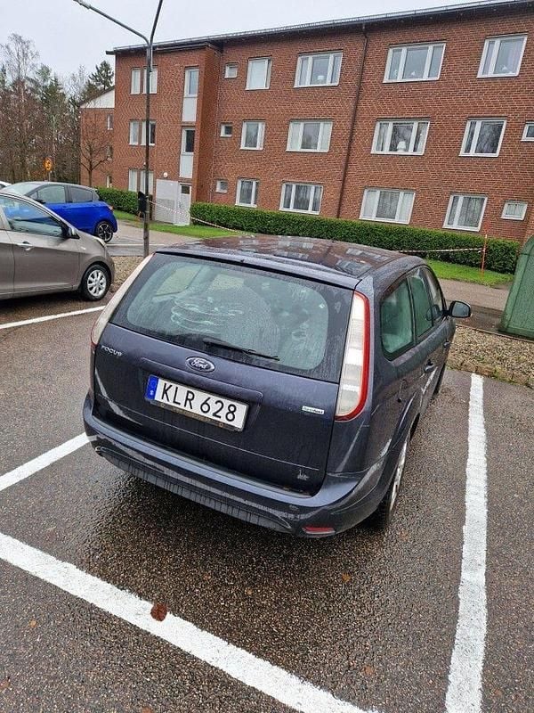 Begagnad 2008 Ford Focus Trend Kombi | 16 000 kr (Marknadspris) - Bild 1/4