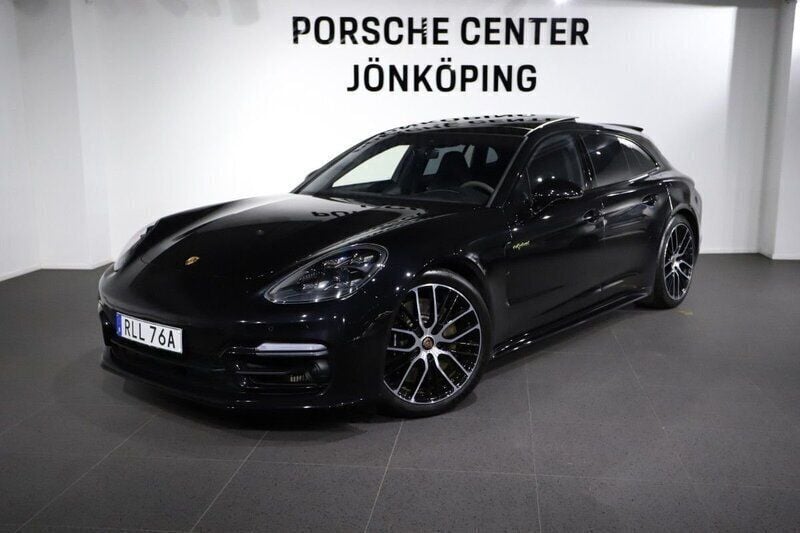 Svart (black) Begagnad 2021 Porsche Panamera 4S Sport Turismo Sedan | 895 000 kr (Superpris) - Bild 1/3