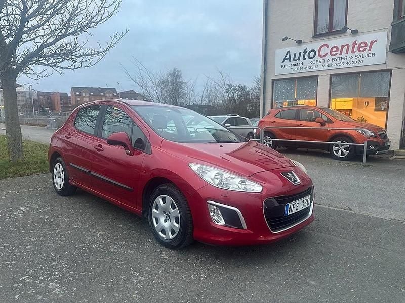 Röd Begagnad 2012 Peugeot 308 Halvkombi | 38 000 kr (Superpris) - Bild 1/4