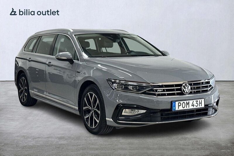 Grå Begagnad 2022 VW Passat R-line Kombi | 259 900 kr (Bra pris) - Bild 1/3