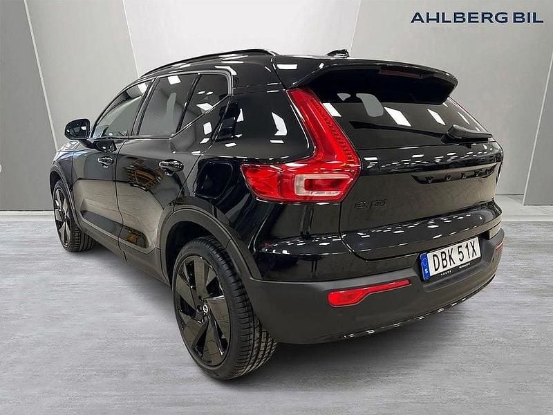 Begagnad Volvo EX40 Ultra 188 kW (256 HK) 2024 Svart SUV