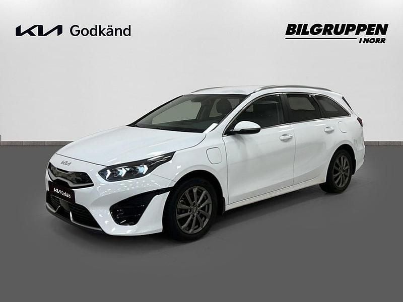 Vit Begagnad 2022 Kia Ceed Sportswagon Advance Kombi | 259 900 kr (Marknadspris) - Bild 1/4