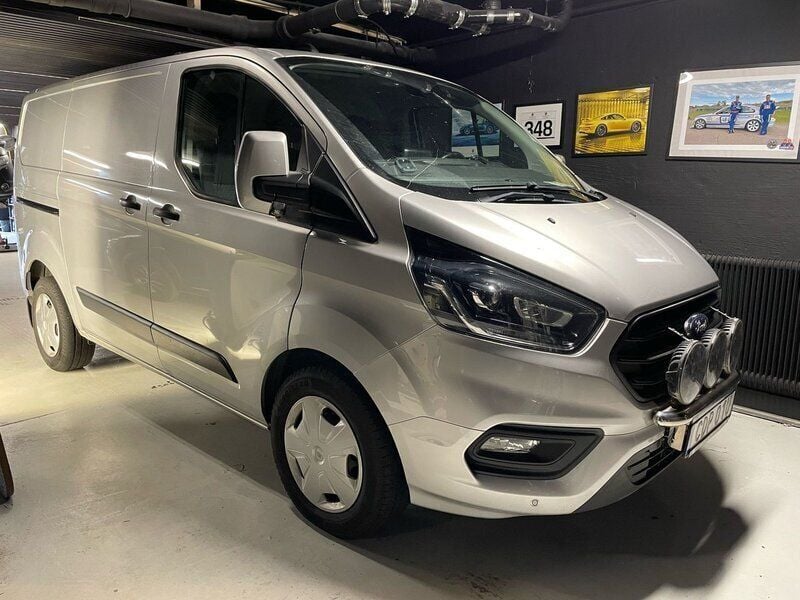 Grå Begagnad 2020 Ford Transit Custom Van | 209 900 kr (Marknadspris) - Bild 1/4