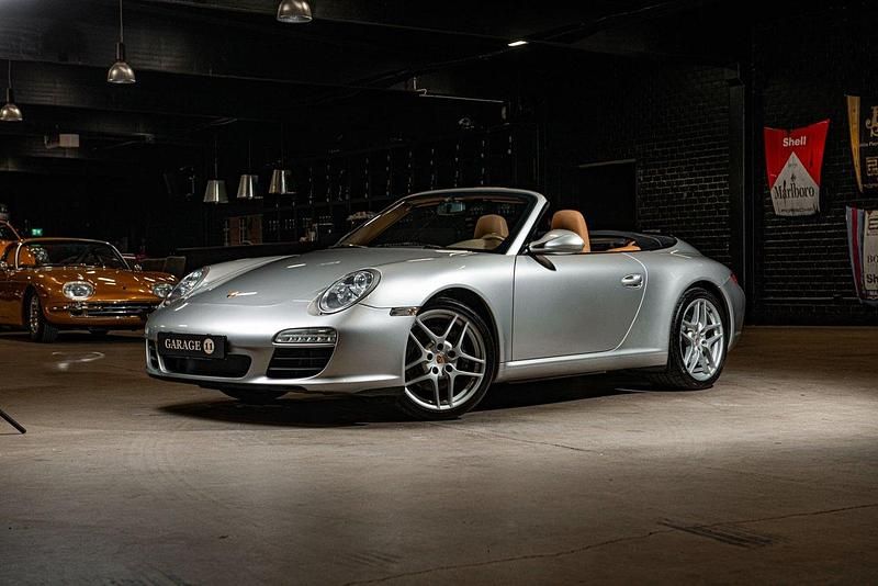 Silver Begagnad 2009 Porsche 911 Carrera Cabriolet Cab | 579 997 kr - Bild 1/4