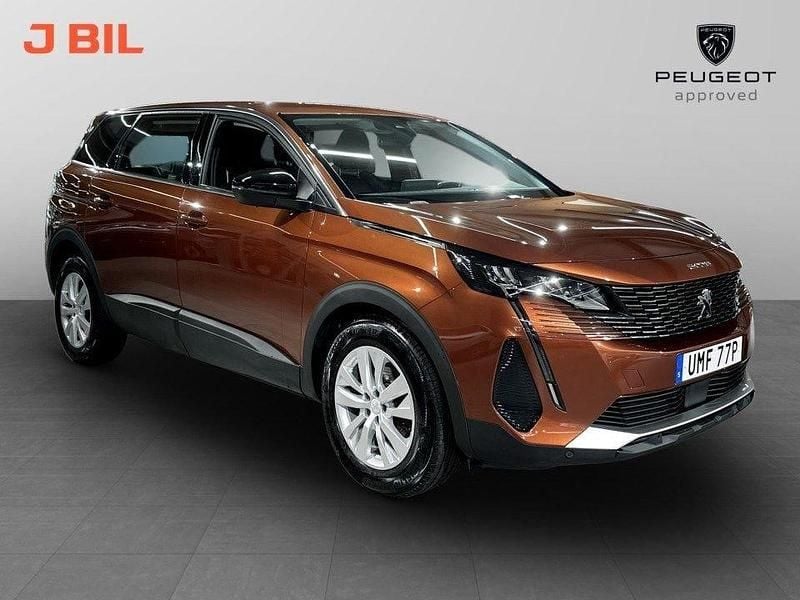 Begagnad Peugeot 5008 Active 131 HK (96 kW) 2022 Brun Minibuss