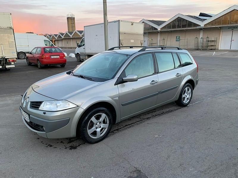 Begagnad 2008 Renault Mégane GrandTour Kombi | 9 900 kr (Superpris) - Bild 1/4