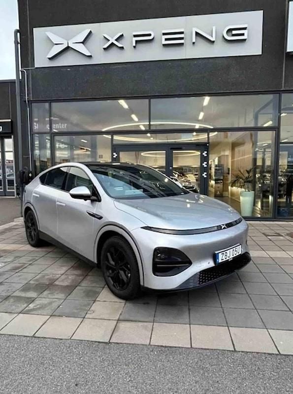 Silver Begagnad 2024 XPENG G6 SUV | 577 620 kr (Marknadspris) - Bild 1/1
