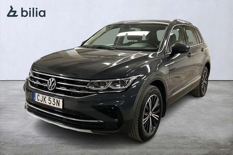 Begagnad VW Tiguan Elegance 203 HK (149 kW) 2021 Grå SUV