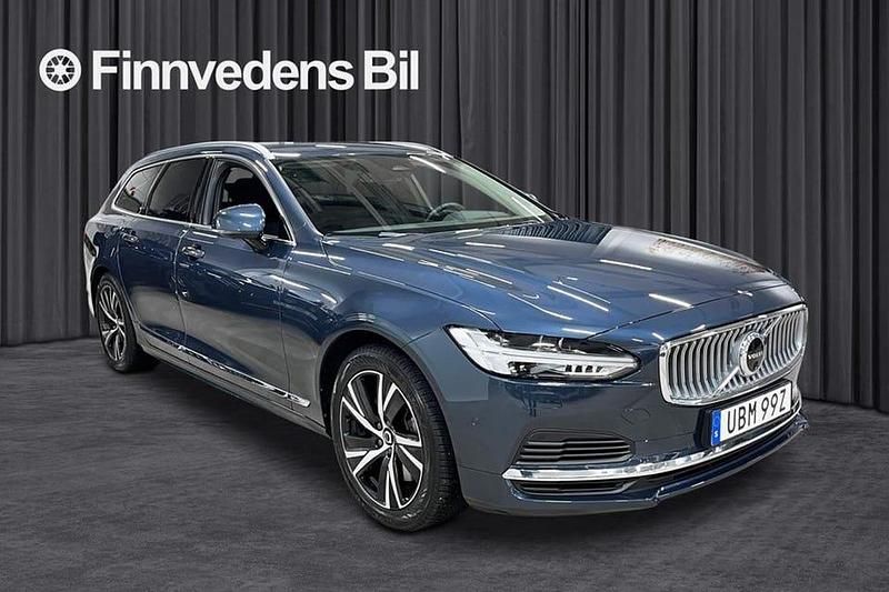 Begagnad Volvo V90 Core 355 HK (261 kW) 2024 Blå Kombi
