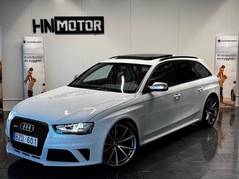 Grå Begagnad 2013 Audi RS4 Comfort Kombi | 419 900 kr (Bra pris) - Bild 1/4