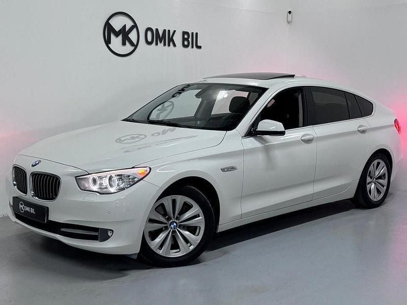 Vit Begagnad 2010 BMW 530 Gran Turismo Halvkombi | 129 900 kr (Marknadspris) - Bild 1/4