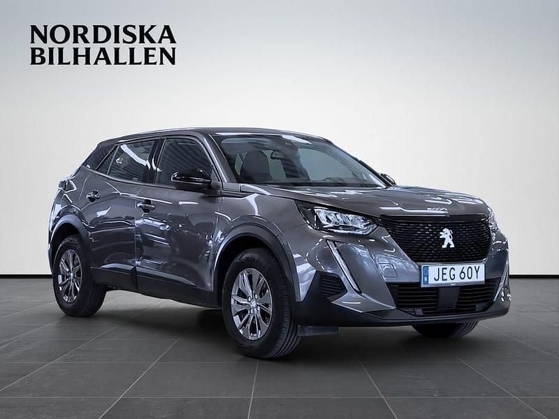 Grå Begagnad 2022 Peugeot 2008 SUV | 229 795 kr (Lite dyr) - Bild 1/4