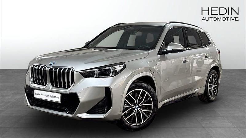 Begagnad BMW X1 M Sport 136 HK (100 kW) 2025 Silver SUV
