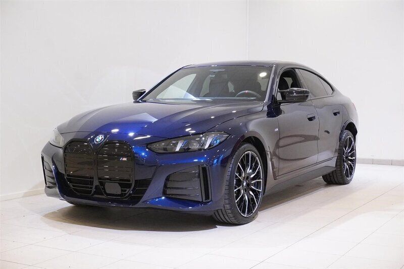 Begagnad BMW i4 Efficient Dynamics 442 kW (601 HK) 2024 Blå Sedan